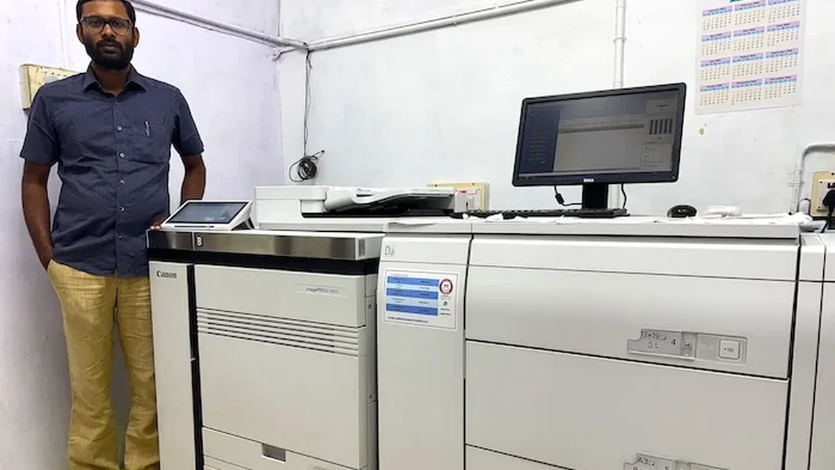 Canon imagePRESS V800 dijital renkli üretim baskı makinesi ve matbaa ortamı
