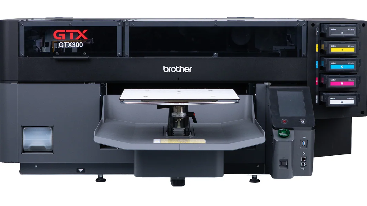 Brother GTX300 hibrit giysi yazıcısı ve renkli tişört baskı örneği