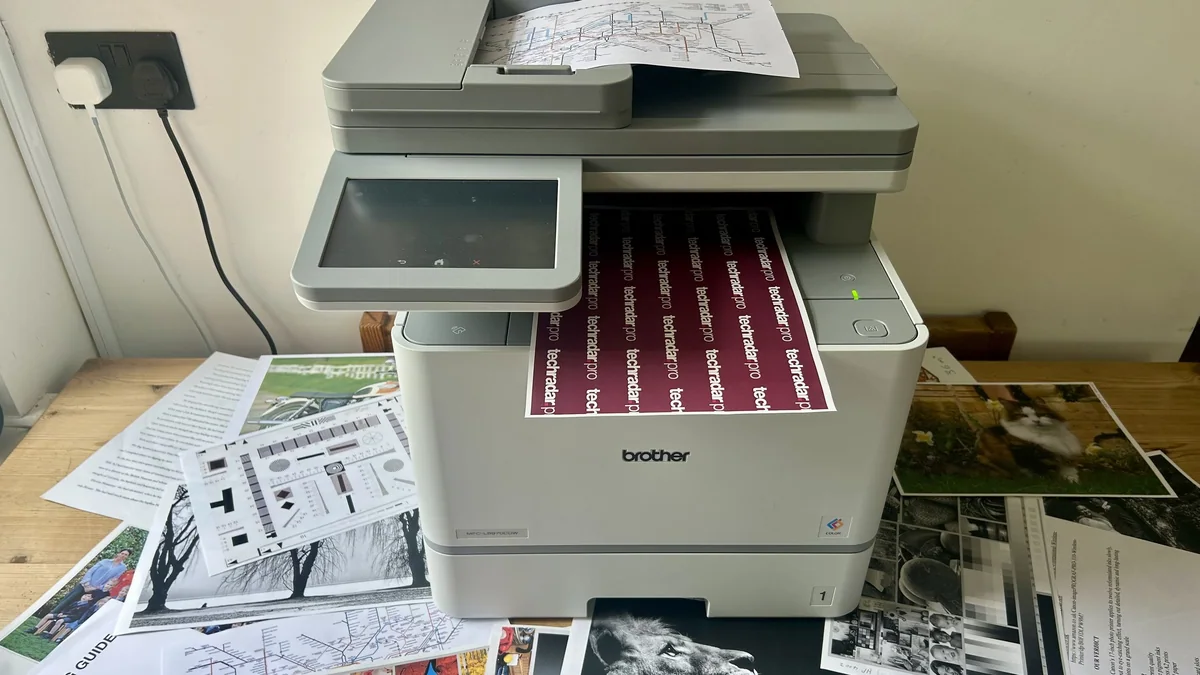 Brother MFC-L8970CDW çok fonksiyonlu renkli lazer yazıcı, 7 inç ekran
