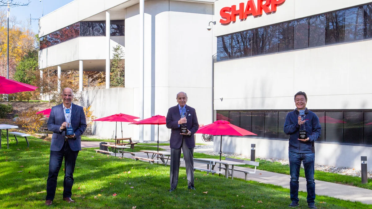 Sharp Japonya yönetiminde başkan ve CEO görevine getirilen Tetsuji Kawamura